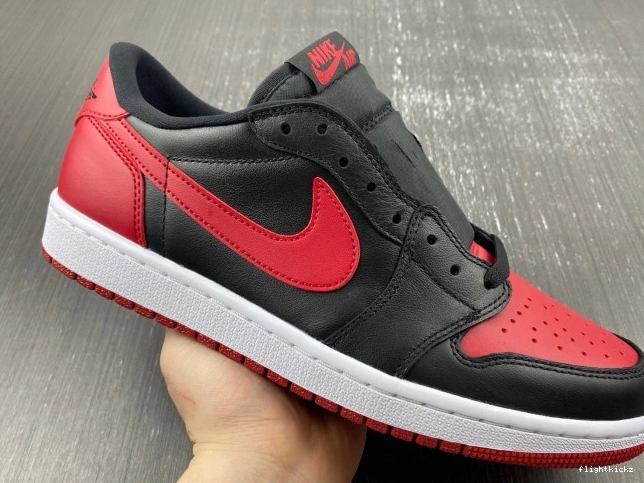 Air Retro Bred Low Jordan 705329-001 1 0714